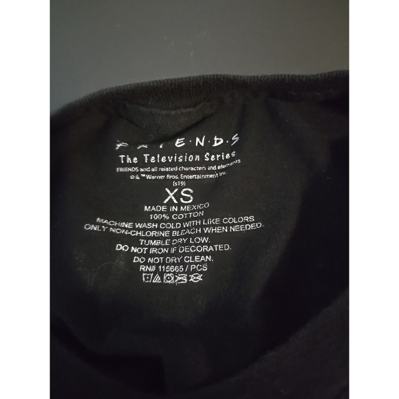 Friends Phoebe Buffay Performing Smelly Cat Unisex Short Sleeve Shirt Size XS - Picture 4 of 4